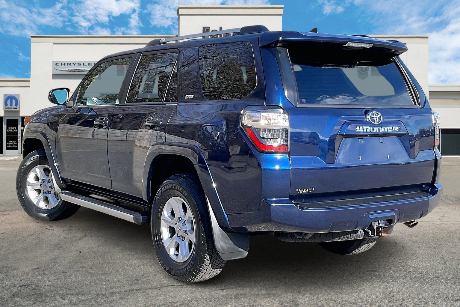 Used 2022 Toyota 4Runner SR5 image 12
