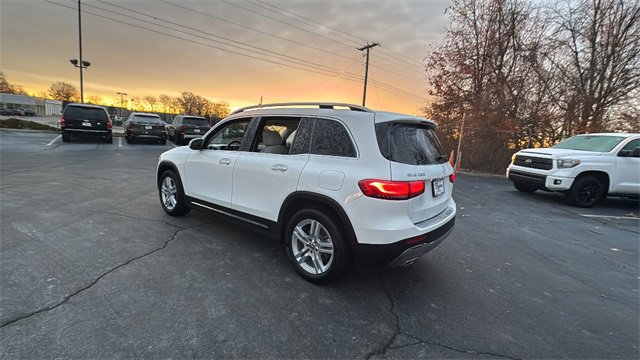 Used 2022 Mercedes-Benz GLB 250 4MATIC image 9