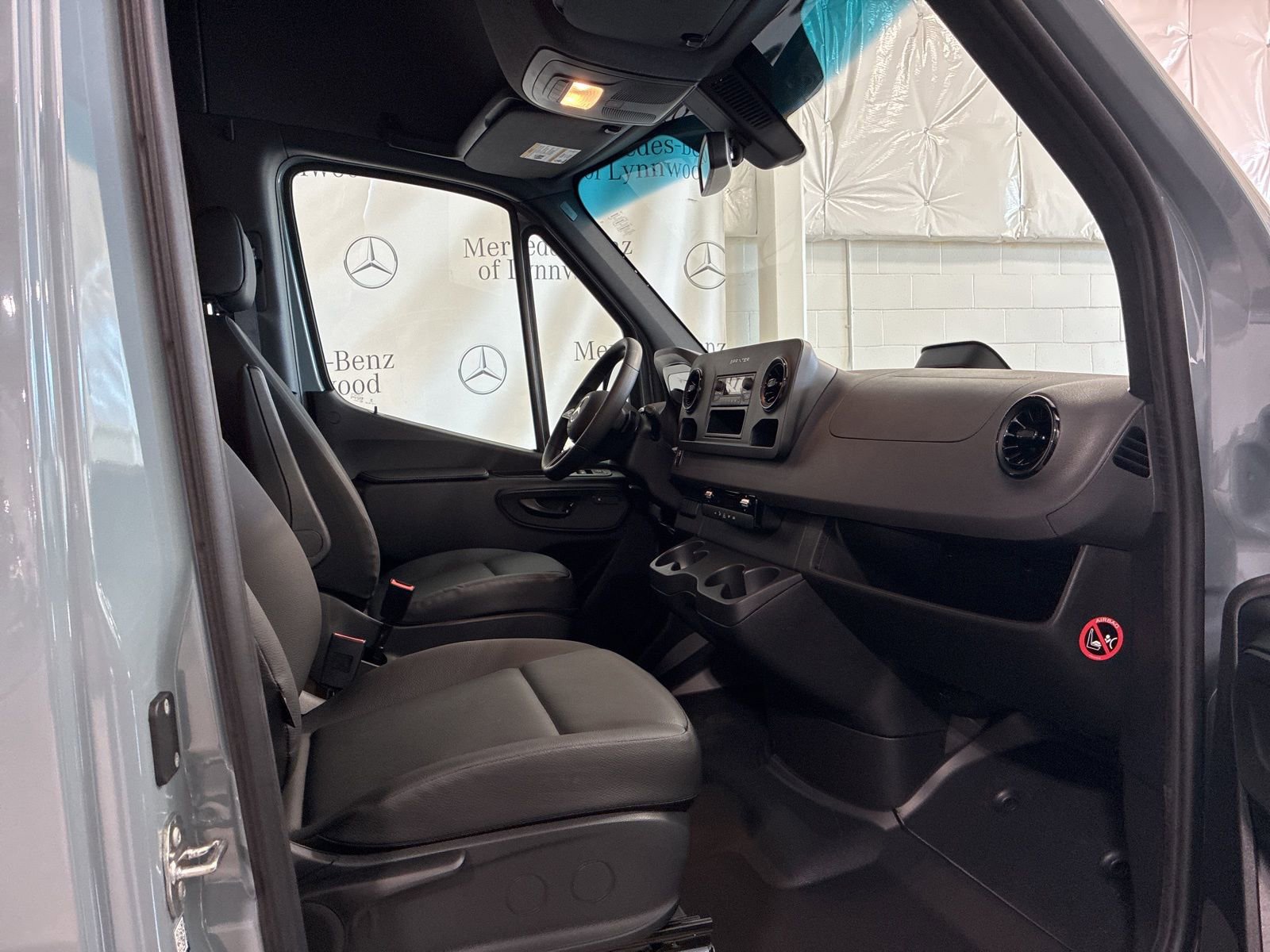 New 2025 Mercedes-Benz Sprinter 2500 image 15