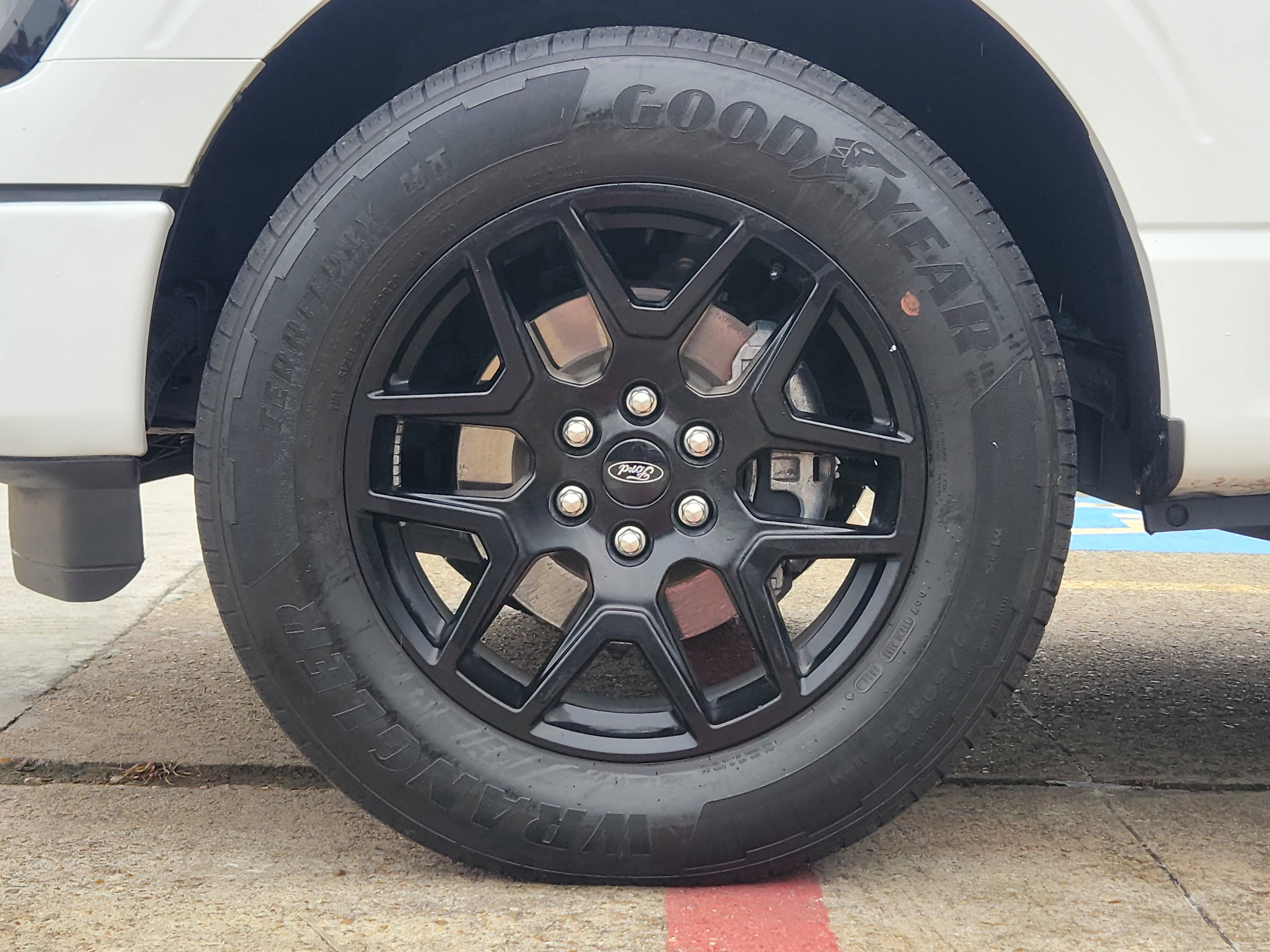 Used 2024 Ford F150 STX w/ STX Black Appearance Package RWD image 7