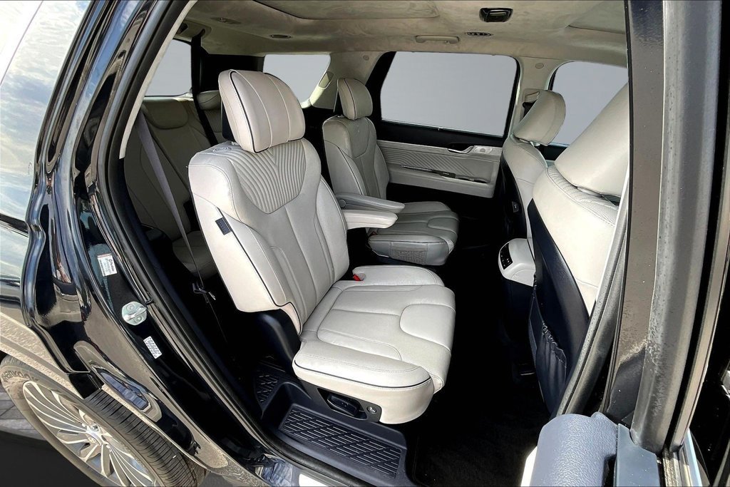 Used 2024 Hyundai Palisade Calligraphy FWD image 25