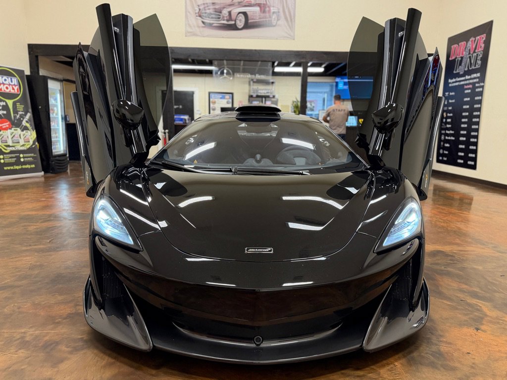 Used 2019 McLaren 600LT RWD image 52