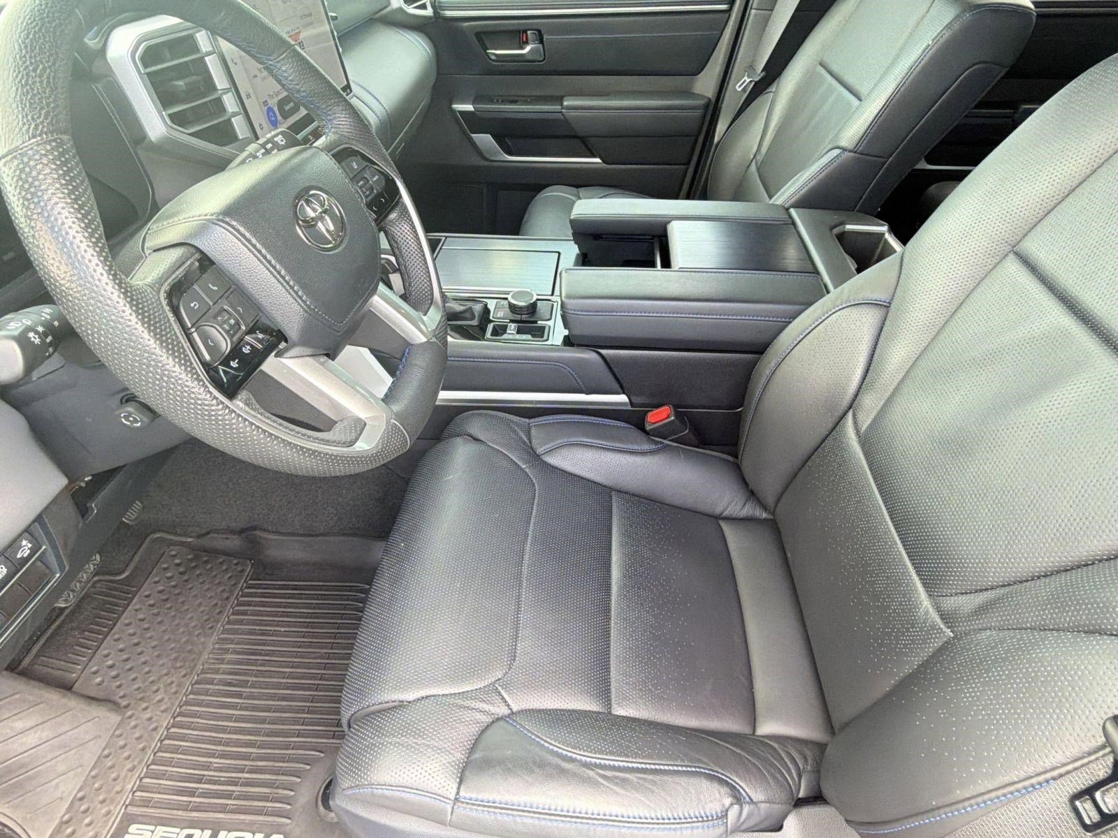 Used 2024 Toyota Sequoia Platinum AWD/4WD image 5