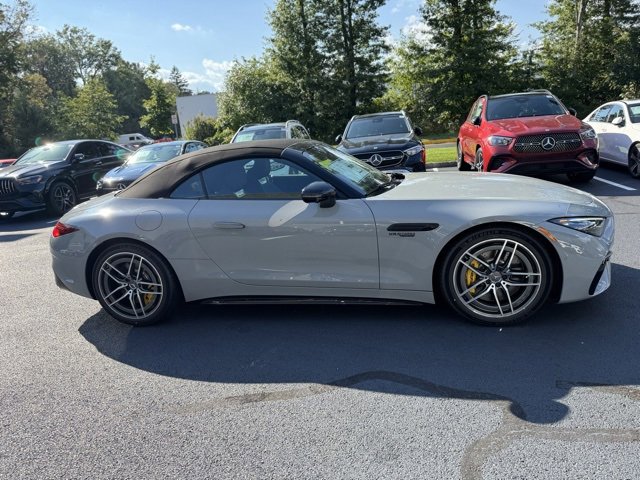 New 2026 Mercedes-Benz SL 55 AMG 4MATIC image 2