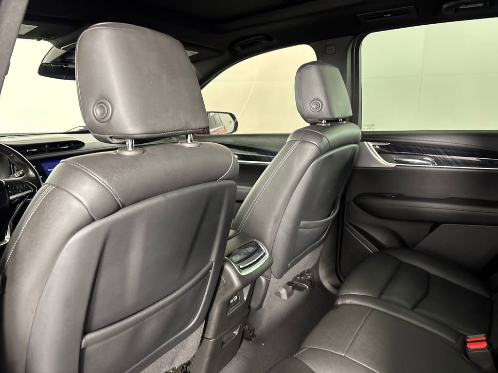 Used 2023 Cadillac XT6 Premium Luxury image 28