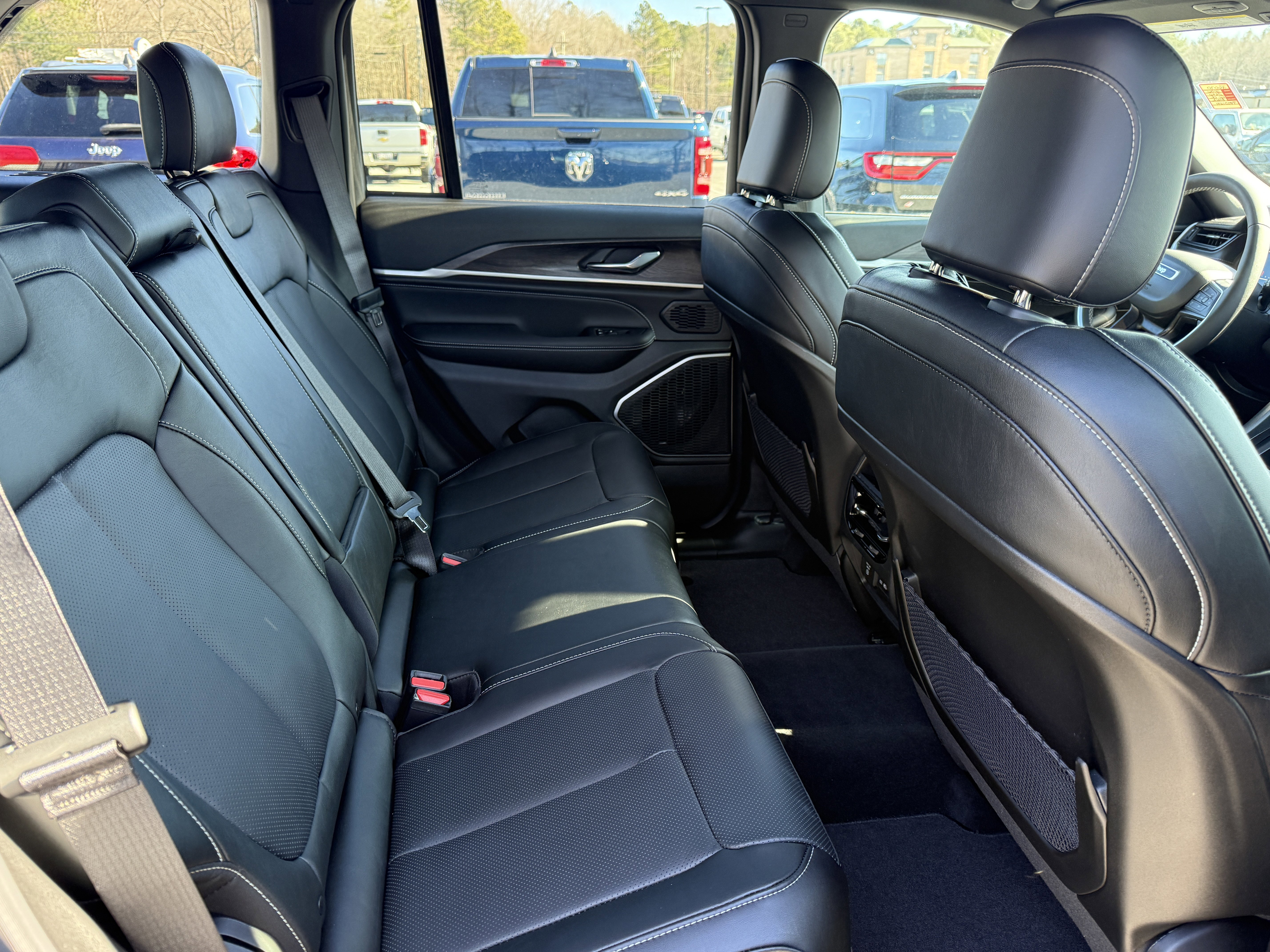 New 2026 Jeep Grand Cherokee Limited image 17