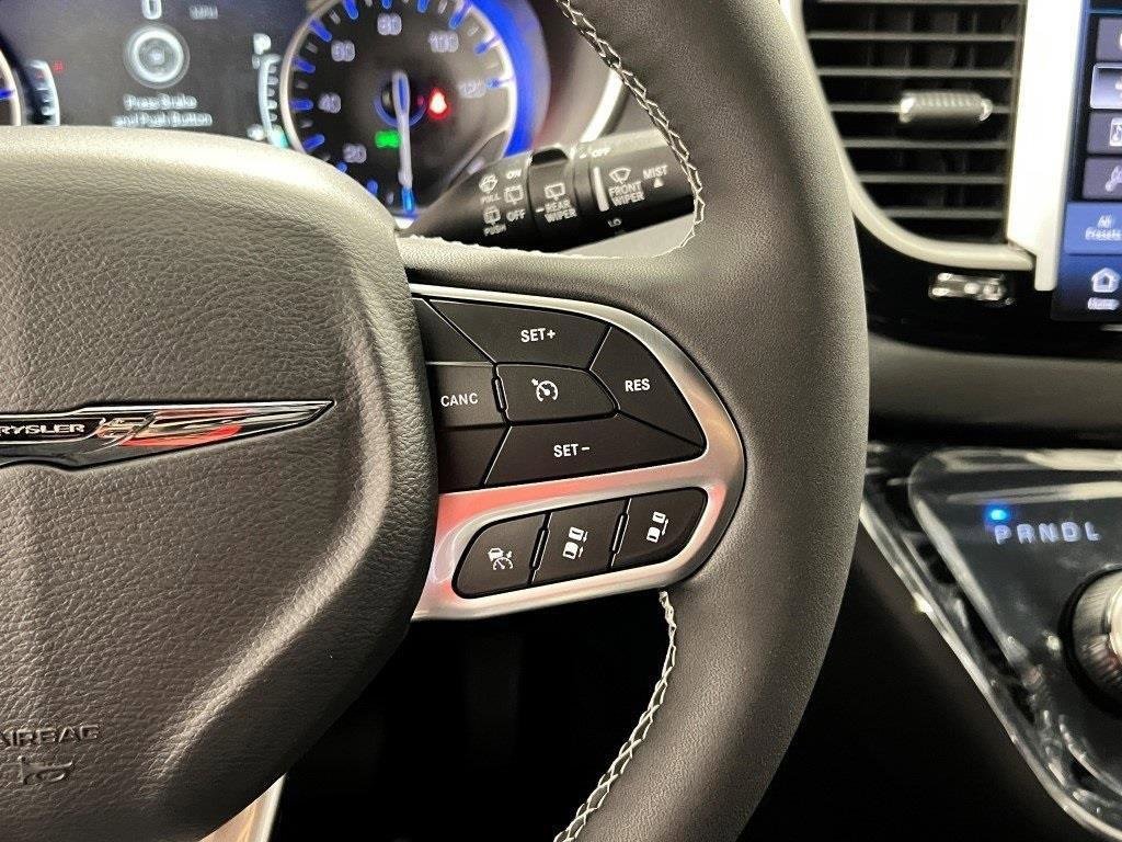 New 2026 Chrysler Voyager LX image 21