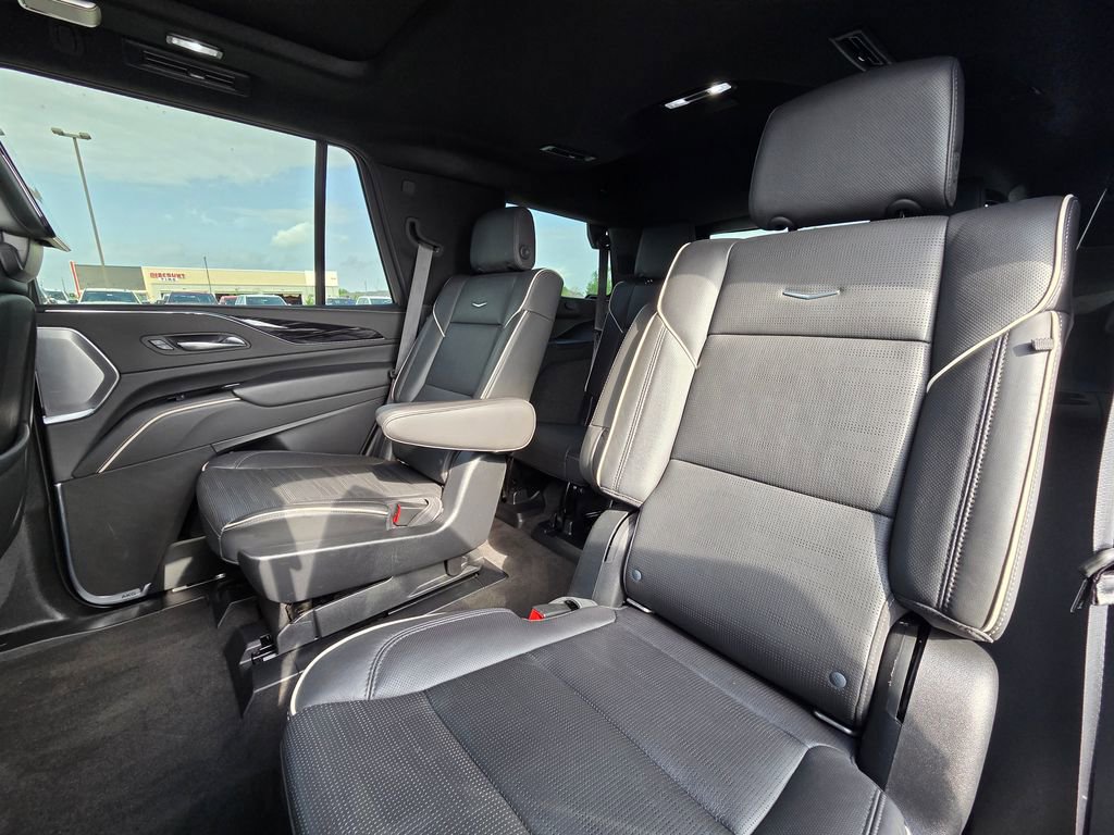 Used 2022 Cadillac Escalade Sport w/ Touring Package AWD/4WD image 25