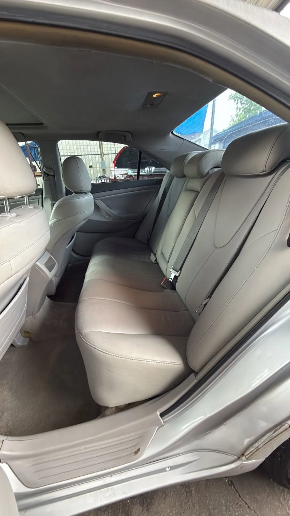 Used 2011 Toyota Camry LE w/ LE Extra-Value Pkg FWD image 16