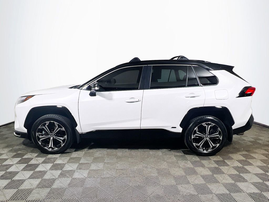 Certified 2025 Toyota RAV4 XSE w/ Weather Package AWD/4WD image 5