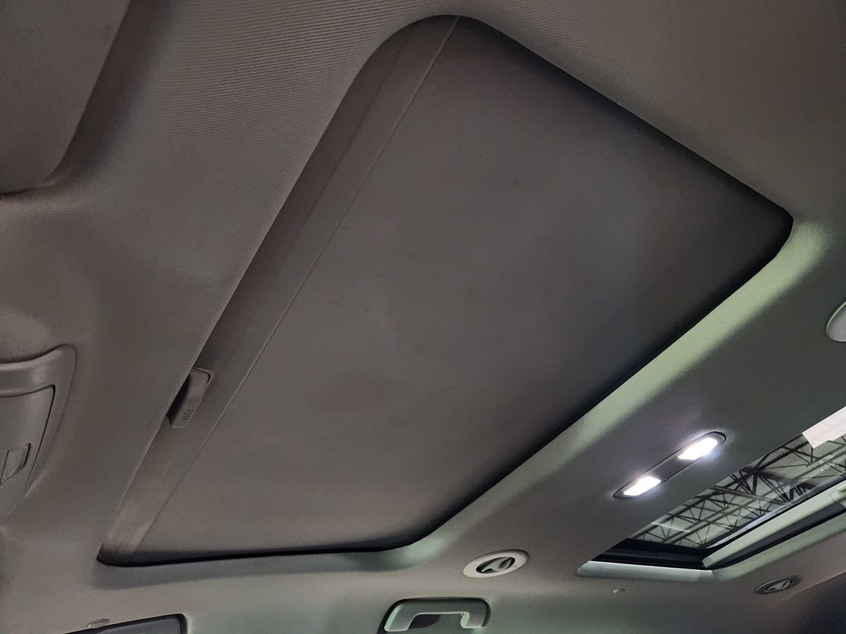 Used 2019 Buick Enclave Avenir w/ Avenir Technology Package FWD image 46