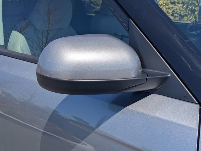 Used 2025 Kia Soul LX image 10