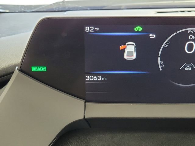 Used 2025 Toyota Prius image 2