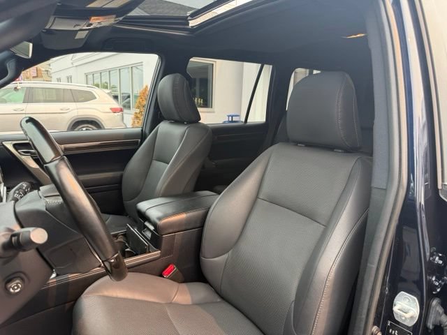 Used 2021 Lexus GX 460 Premium w/ Premium Package AWD/4WD image 14