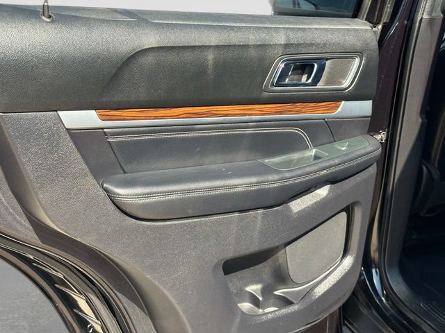 Used 2019 Ford Explorer Limited w/ Ford Safe & Smart Package AWD/4WD image 15