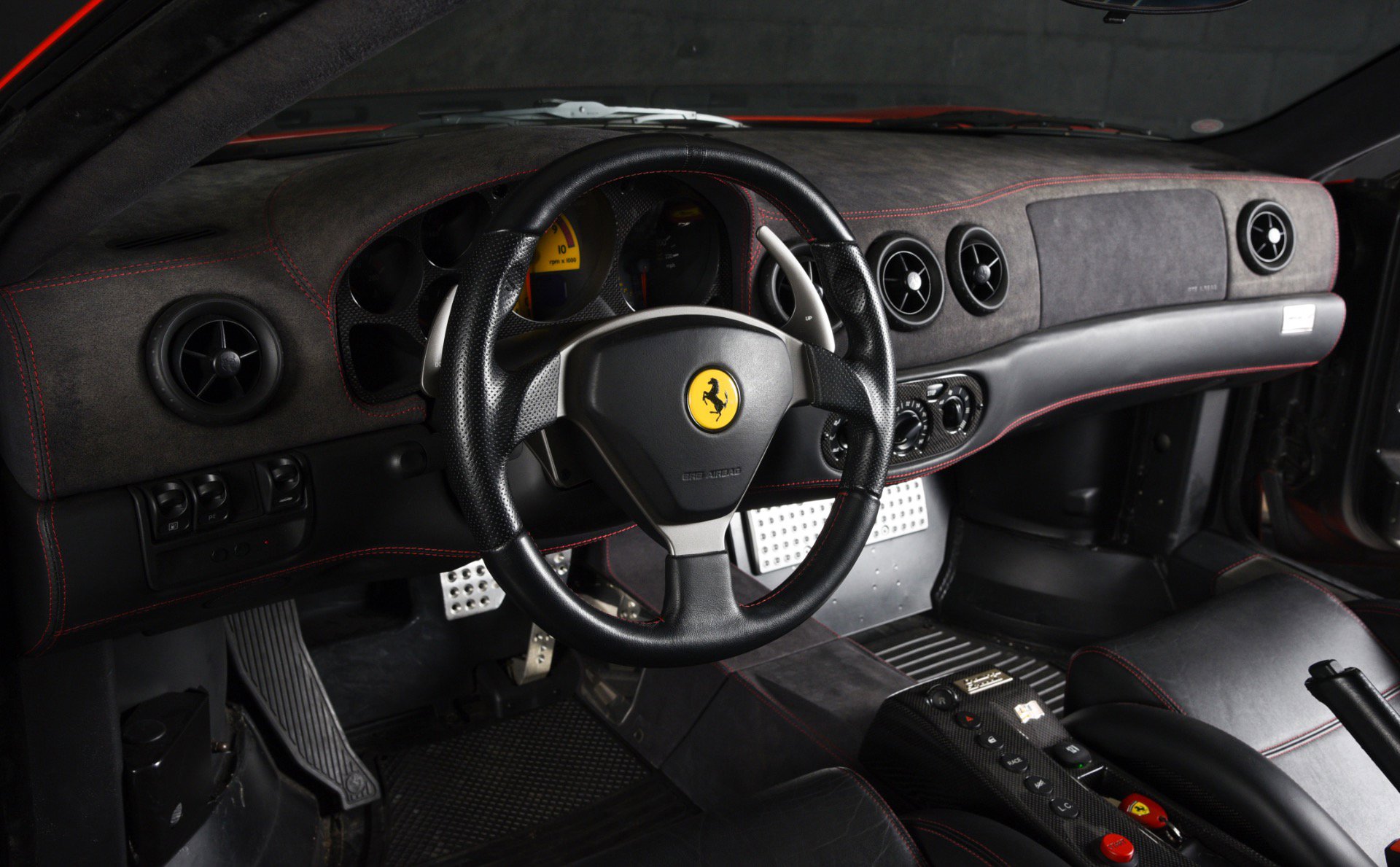 Used 2004 Ferrari 360 Challenge Stradale RWD image 4
