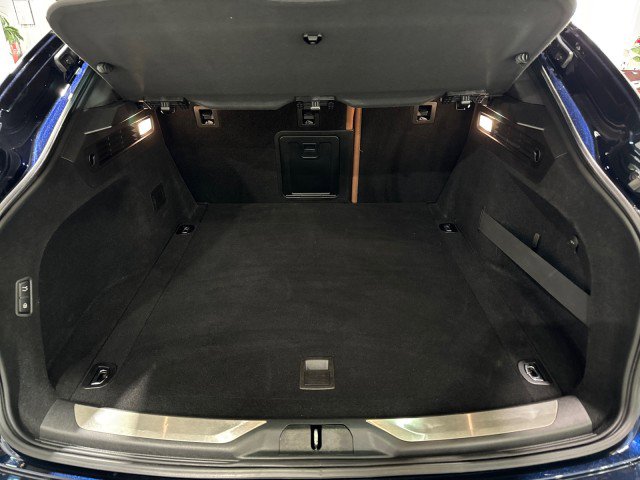 Used 2021 Maserati Levante GranLusso image 14