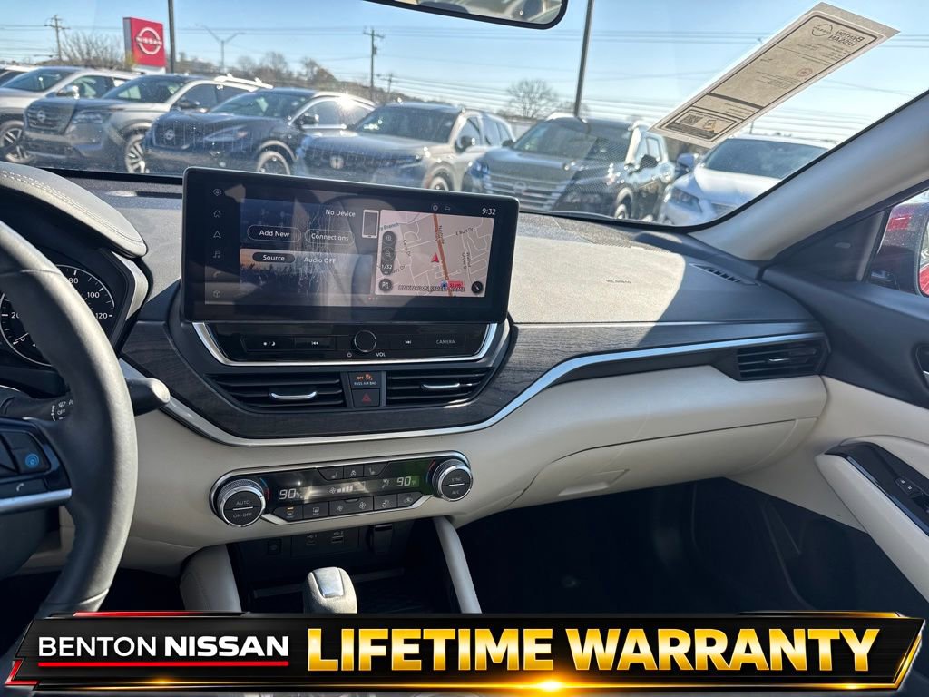Used 2025 Nissan Altima 2.5 SL image 16