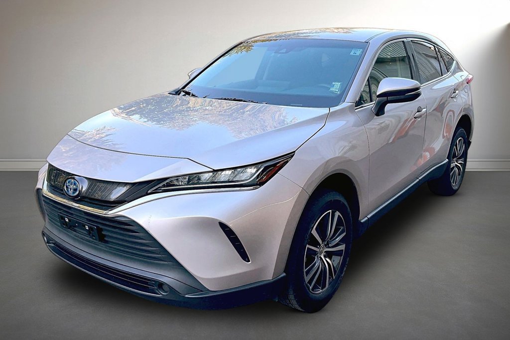 Used 2022 Toyota Venza LE AWD/4WD image 3