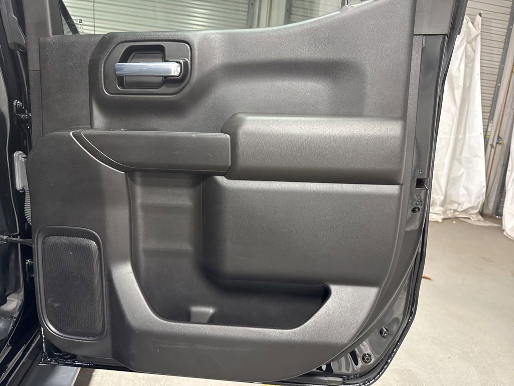 Used 2022 Chevrolet Silverado 1500 Custom image 11