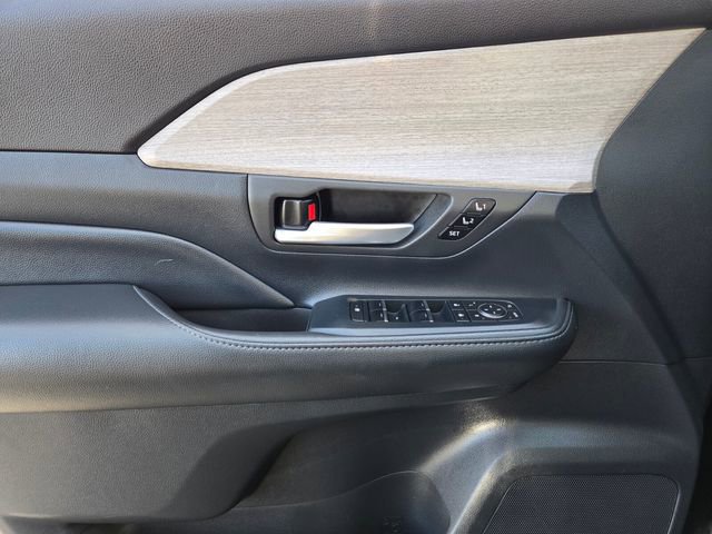 Certified 2024 Toyota Grand Highlander Limited image 21