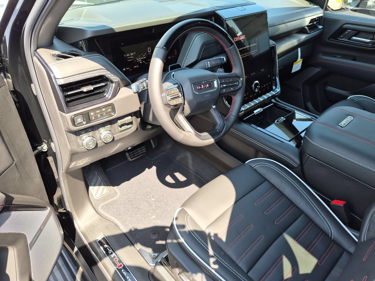 New 2026 GMC Yukon AT4 Ultimate AWD/4WD image 10