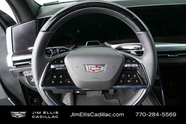 Certified 2026 Cadillac Escalade Luxury AWD/4WD image 7