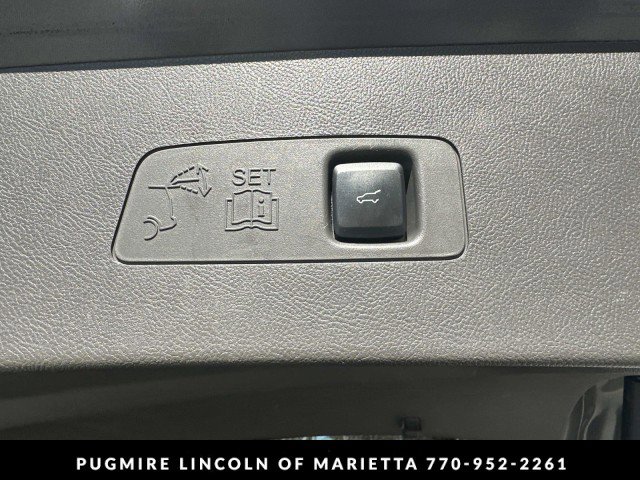 Used 2022 Lincoln Corsair FWD w/ Premium Package image 37