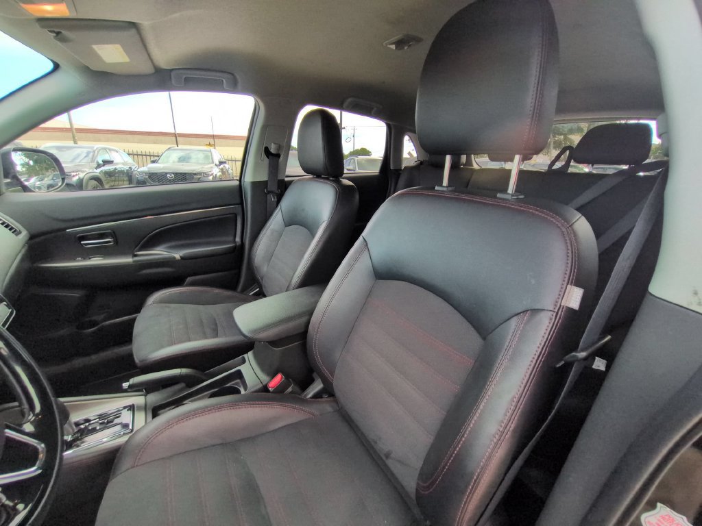 Used 2025 Mitsubishi Outlander Sport SE AWD/4WD image 24