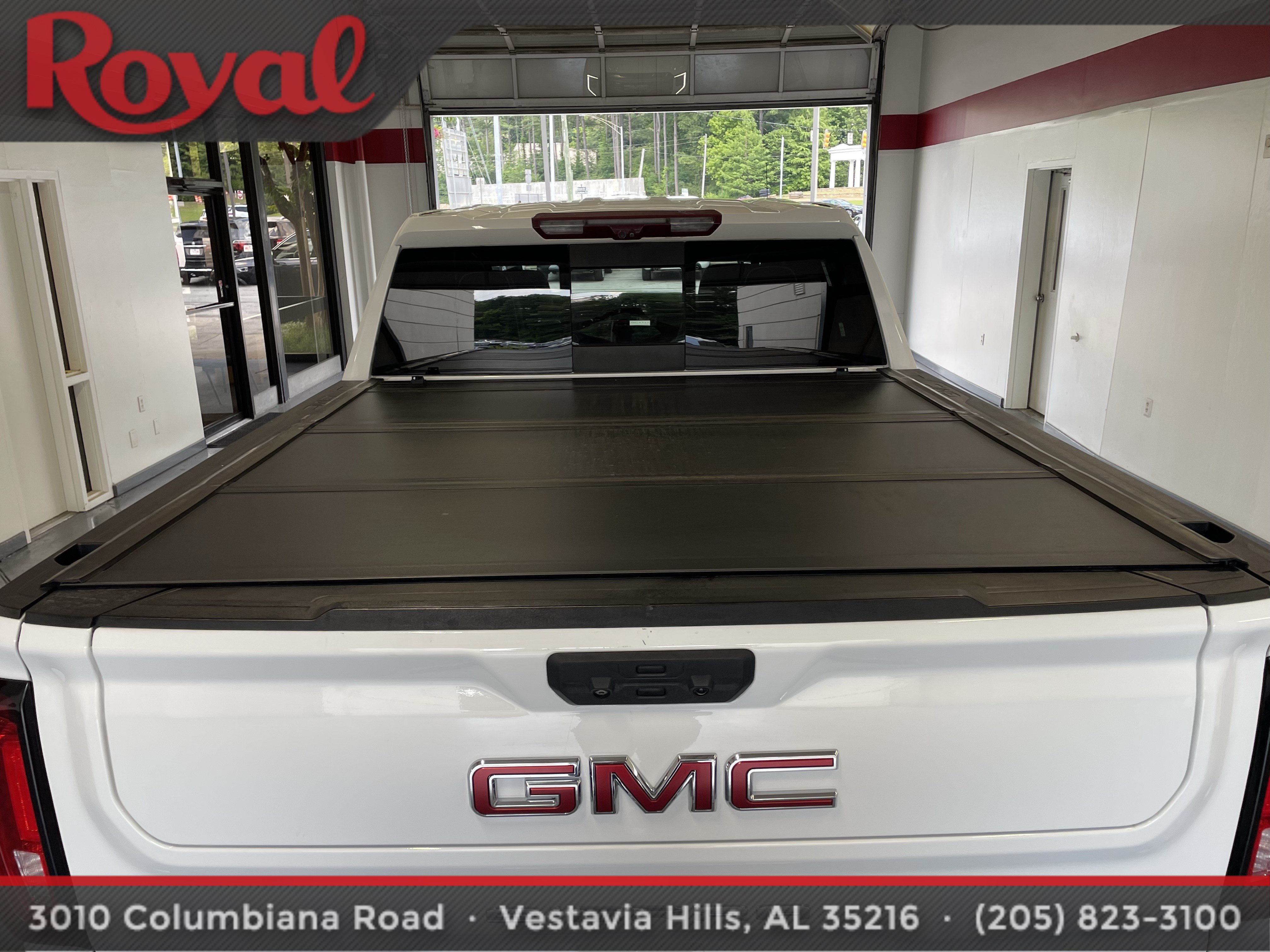 Used 2022 GMC Sierra 1500 AT4X AWD/4WD image 6