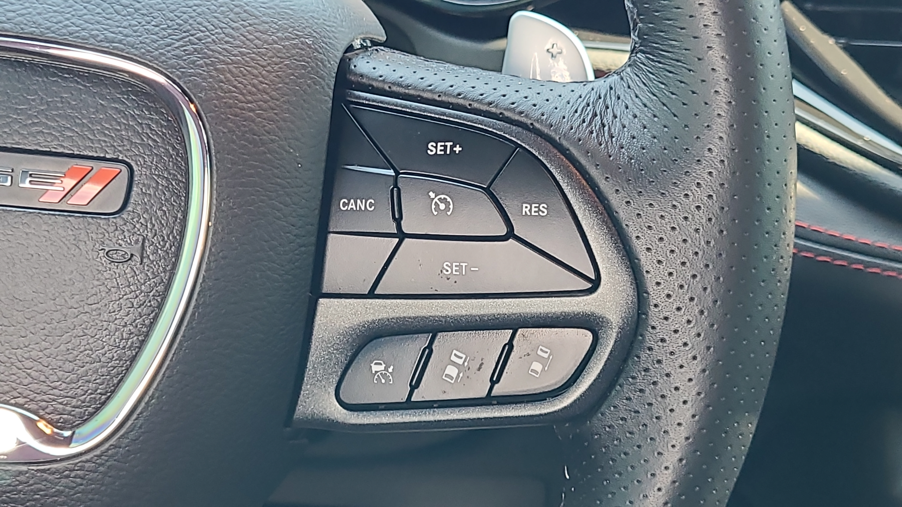 Used 2025 Dodge Durango R/T AWD/4WD image 13