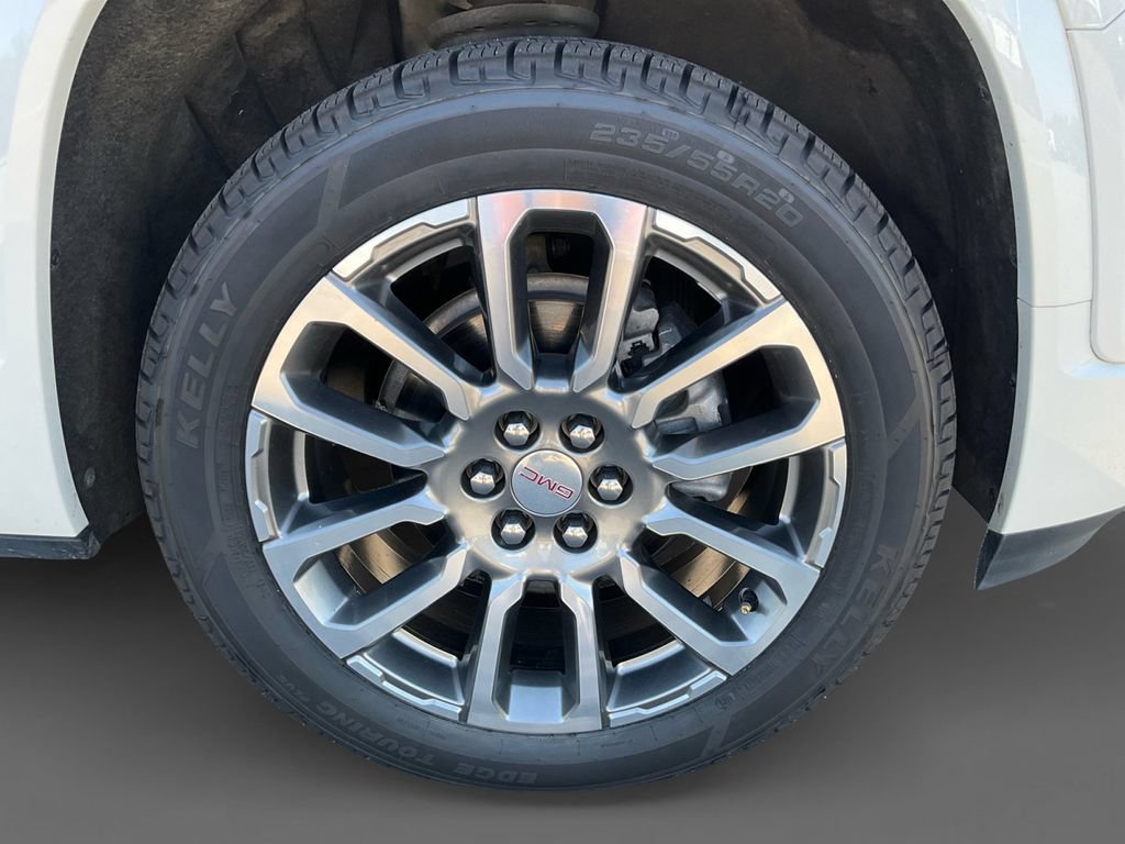 Used 2023 GMC Acadia Denali w/ Denali Ultimate Package FWD image 13