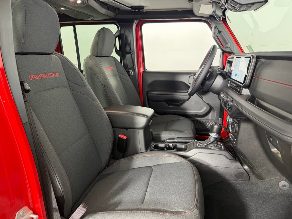 Used 2024 Jeep Wrangler Unlimited Rubicon AWD/4WD image 30