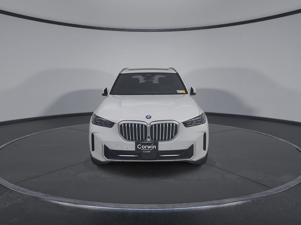 Used 2025 BMW X5 xDrive50e AWD/4WD image 5