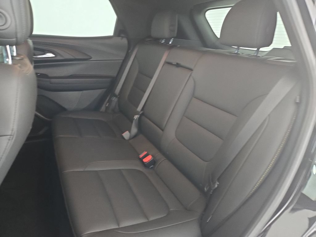 Used 2025 Chevrolet TrailBlazer ACTIV w/ Convenience Package FWD image 29