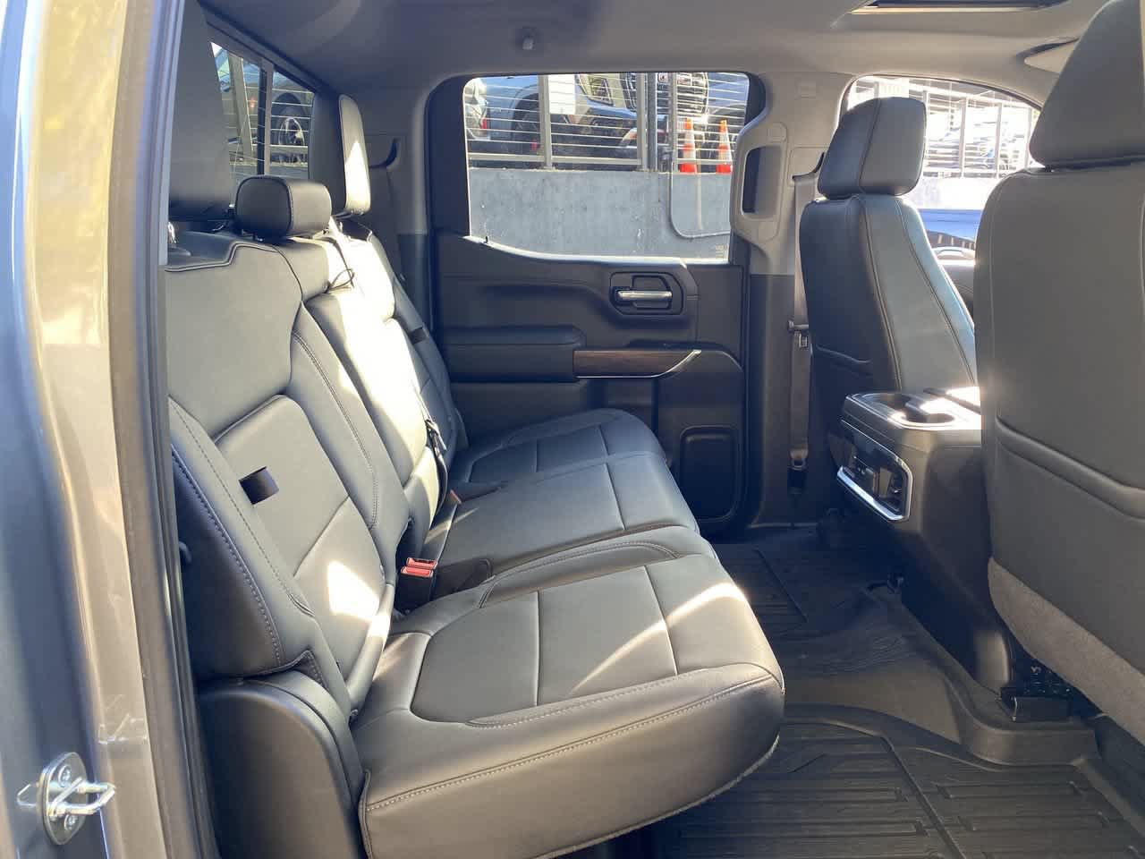 Used 2021 GMC Sierra 1500 SLT w/ SLT Premium Package AWD/4WD image 17