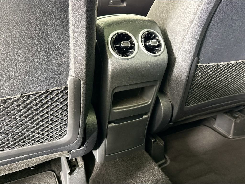 Used 2023 Mercedes-Benz GLB 250 image 16