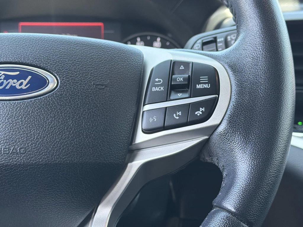 Used 2021 Ford Explorer XLT RWD image 13