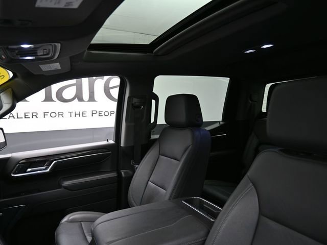Used 2023 Chevrolet Silverado 1500 LTZ w/ LTZ Premium Package AWD/4WD image 17