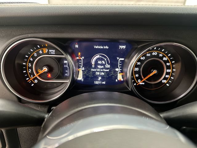 Used 2022 Jeep Gladiator Overland AWD/4WD image 11