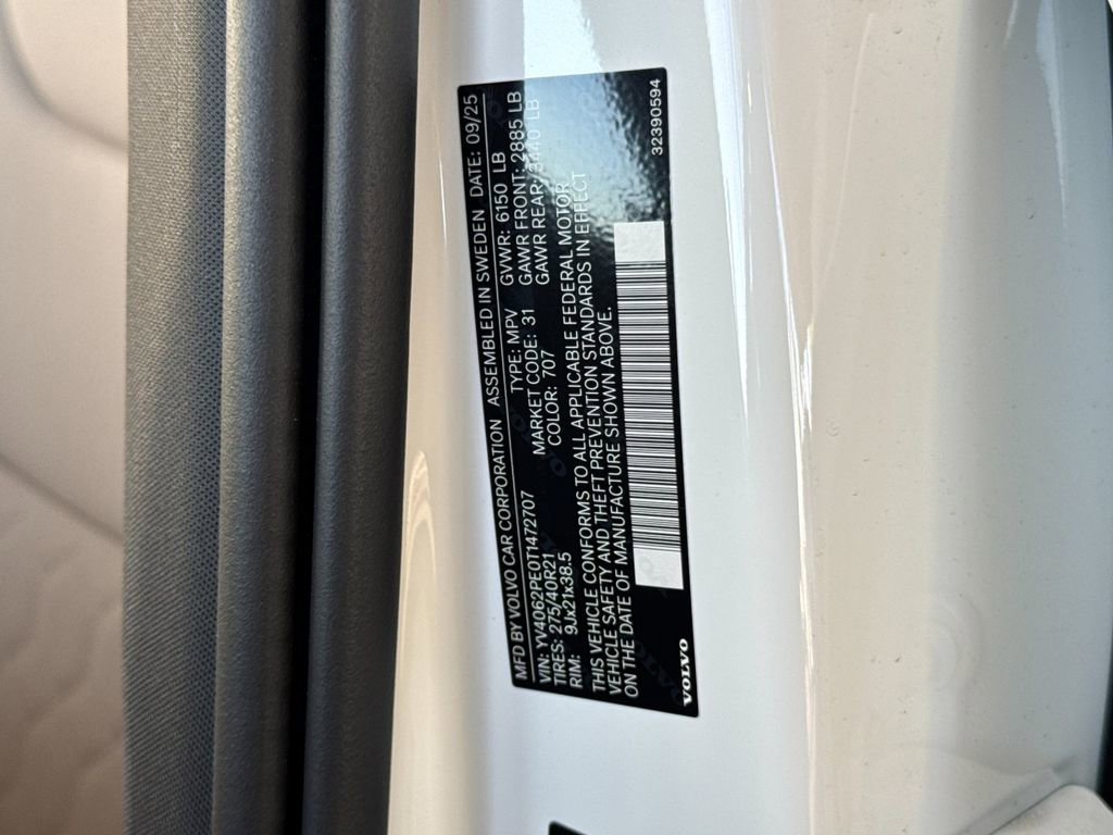 New 2026 Volvo XC90 B6 Plus w/ Protection Package Premier image 29