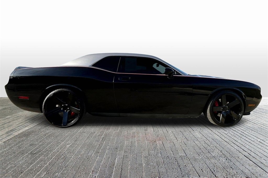 Used 2010 Dodge Challenger SRT8 w/ SRT Option Group II image 8