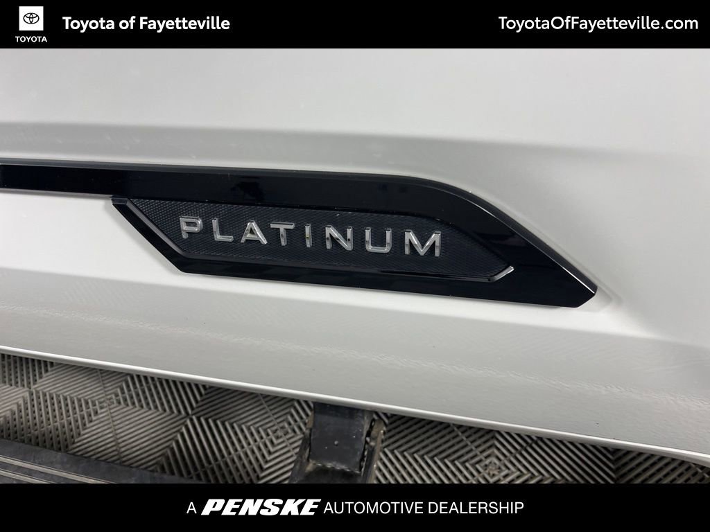 Used 2022 Toyota Tundra Platinum AWD/4WD image 3
