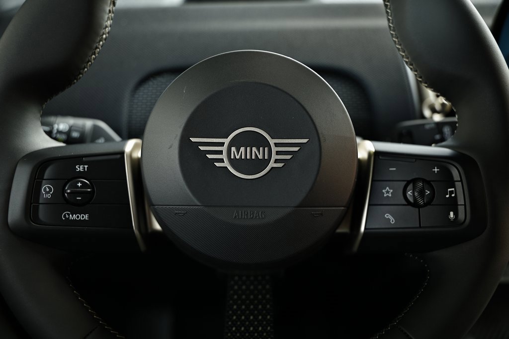 New 2025 MINI Cooper Countryman S w/ Comfort Package Max image 30