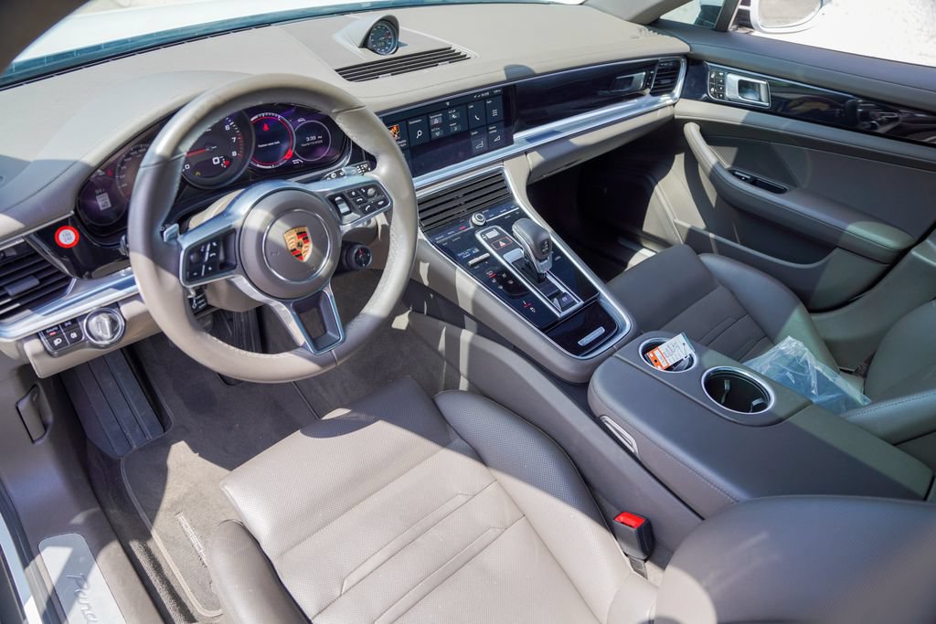 Used 2019 Porsche Panamera 4 AWD/4WD image 18