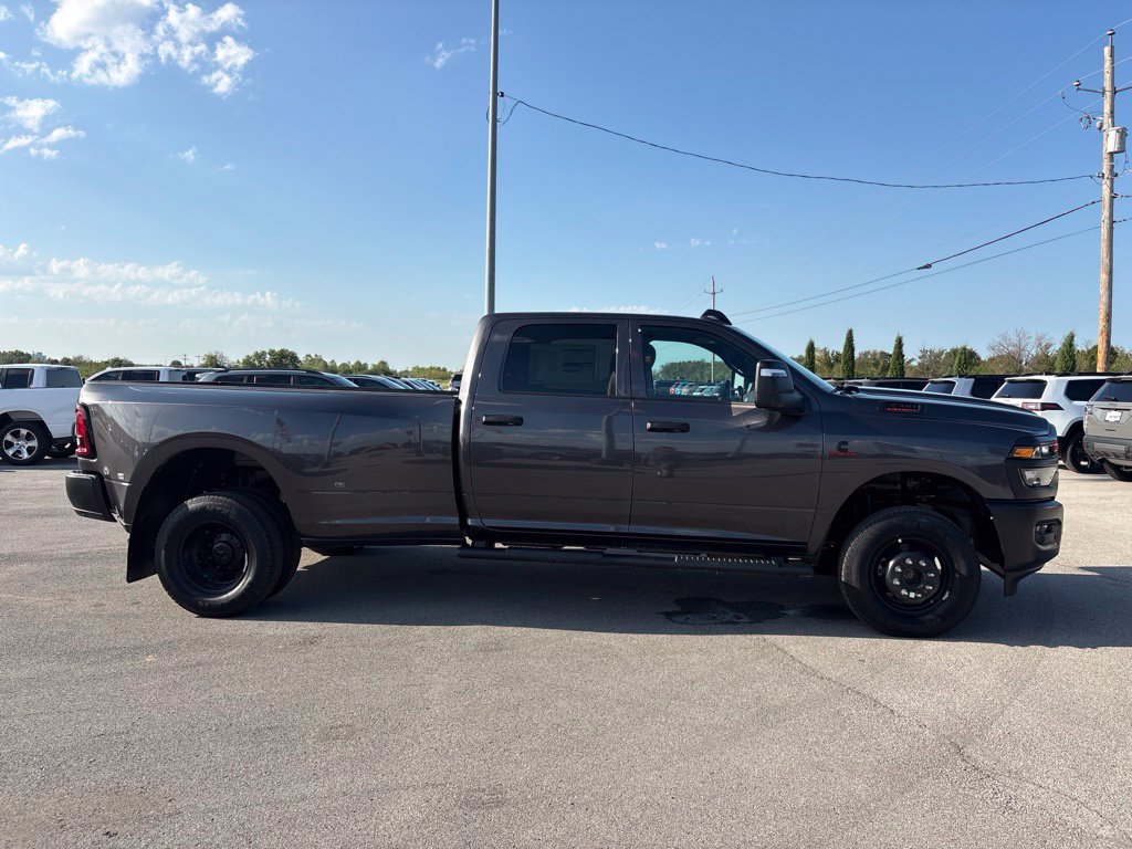 New 2027 RAM 3500 Tradesman AWD/4WD image 37