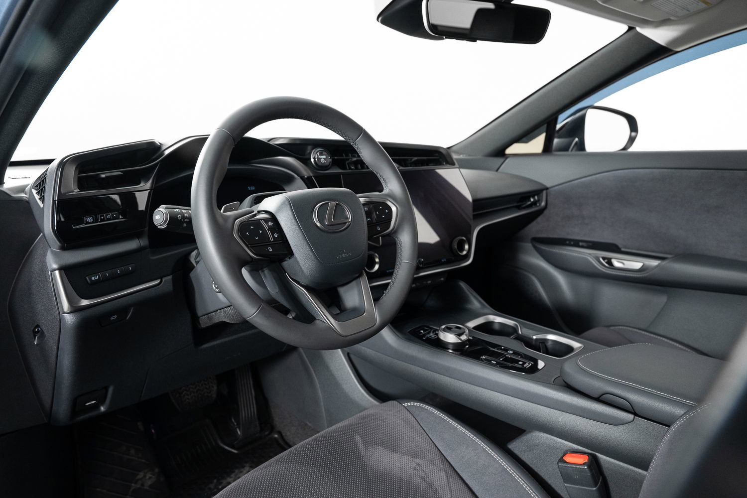 Used 2023 Lexus RZ 450e Premium w/ Accessory Package (2T) image 14