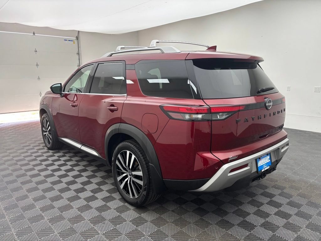 Used 2023 Nissan Pathfinder Platinum AWD/4WD image 12