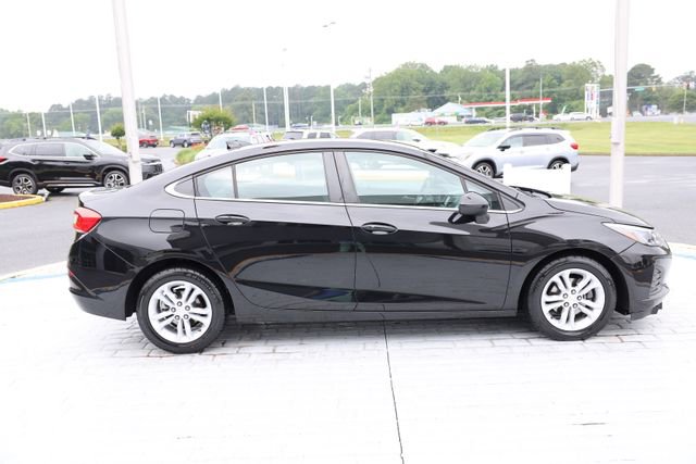 Used 2019 Chevrolet Cruze LT w/ Sun And Sound Package FWD image 6
