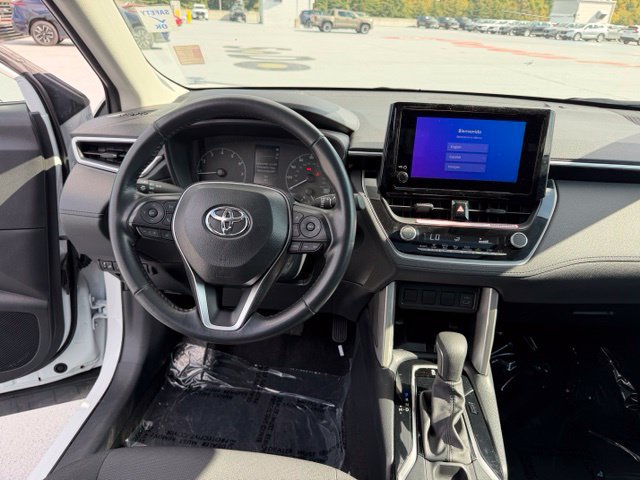 Used 2024 Toyota Corolla Cross LE w/ Moonroof Package AWD/4WD image 10